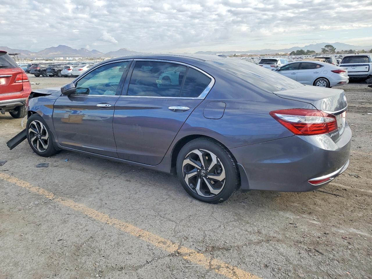2016 Honda Accord Ex - Фото 2