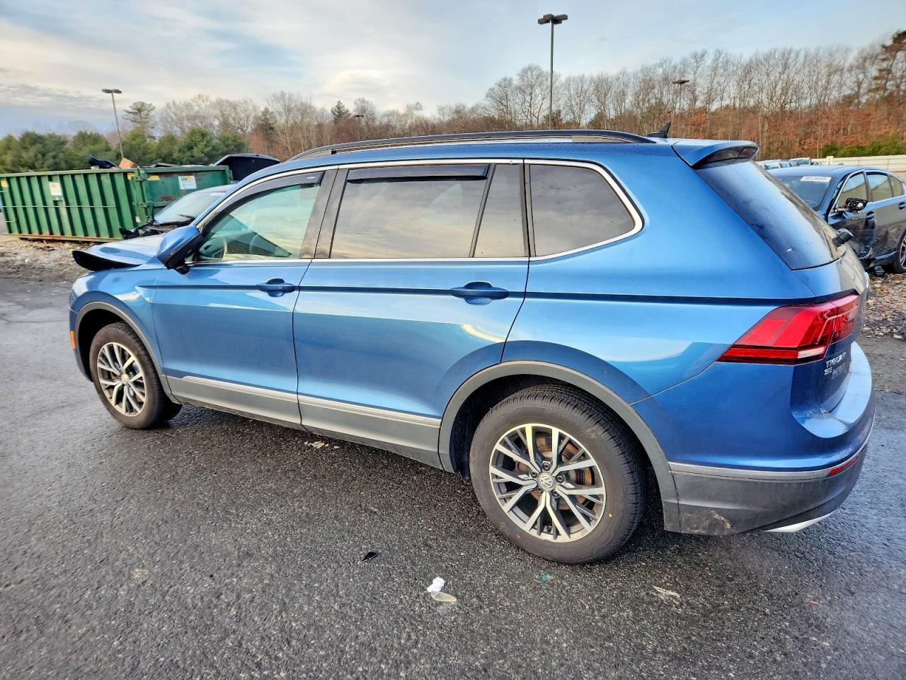 2020 Volkswagen Tiguan Se - Фото 2