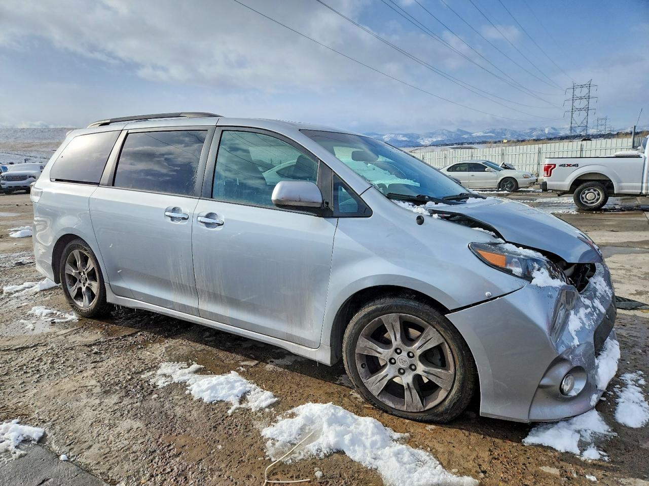 2014 Toyota Sienna Se 8-Passenger - Фото 4