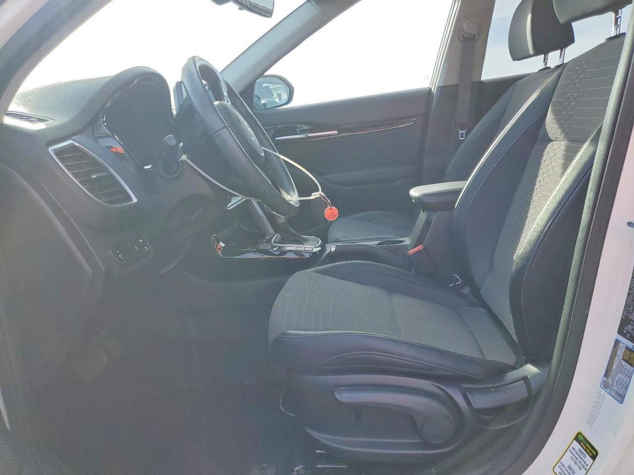 2023 Kia Seltos S - Фото 7