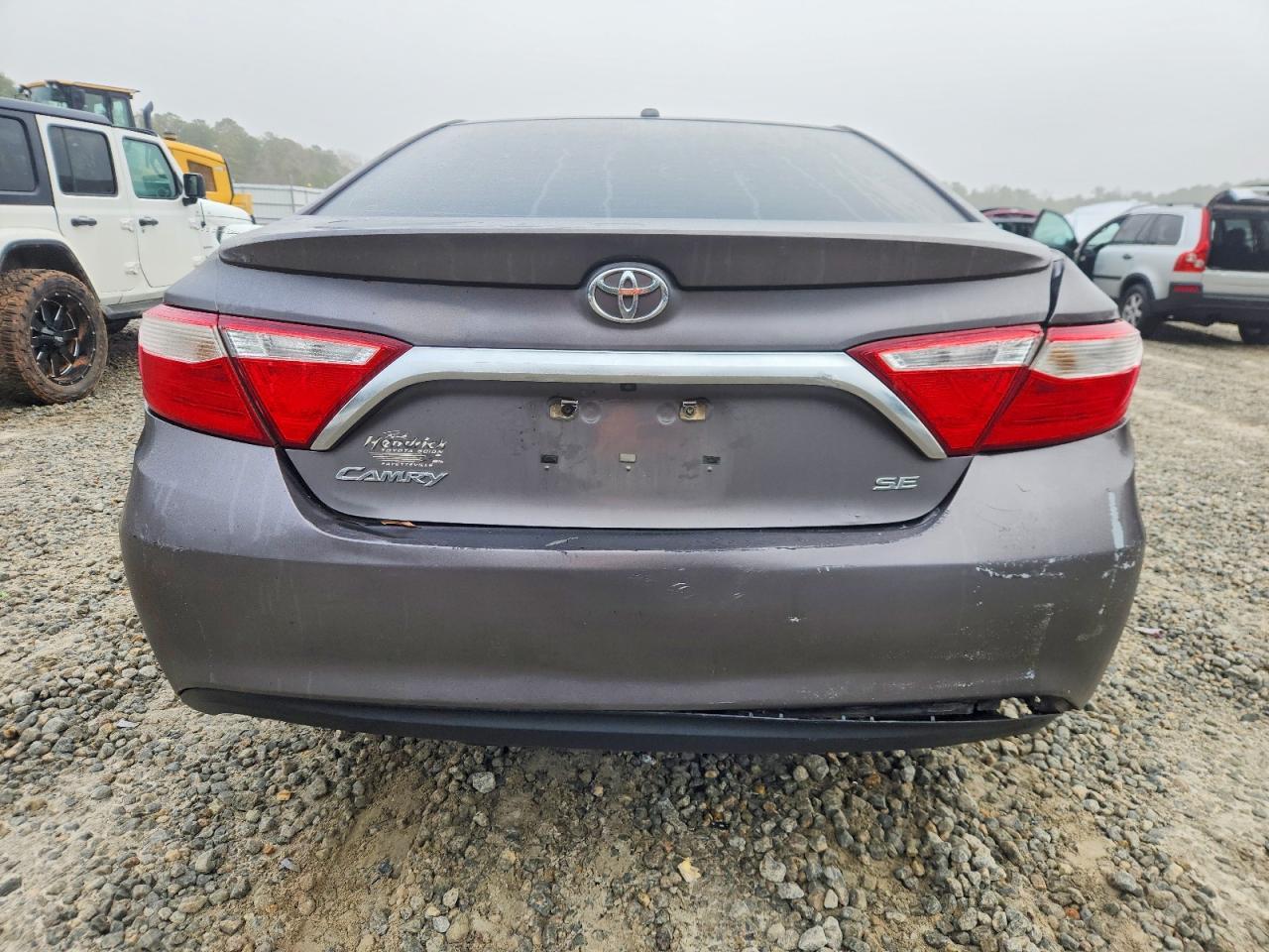2015 Toyt Camry Le - Фото 6