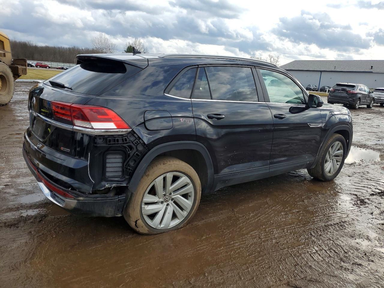 2020 Volkswagen Atlas Cross Sport Se - Фото 3