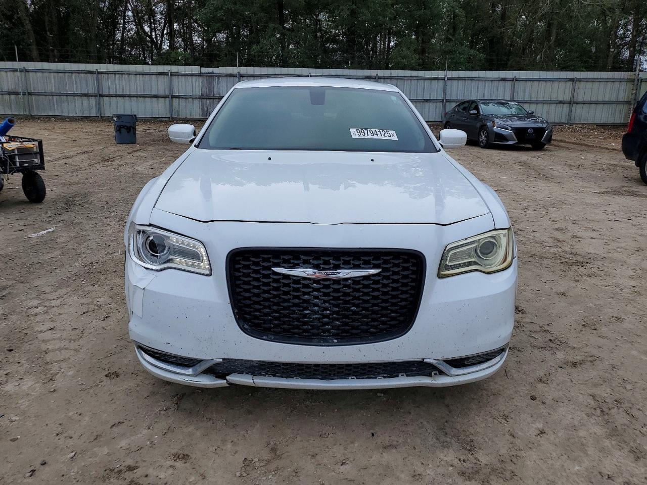2015 Chrysler 300 Limited - Image 5