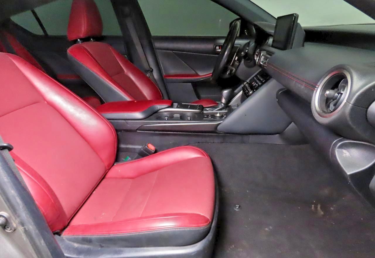 2021 Lexus Is 300 - Фото 5