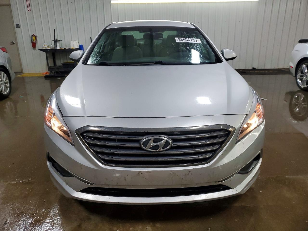 2016 Hyundai Sonata Se - Image 5