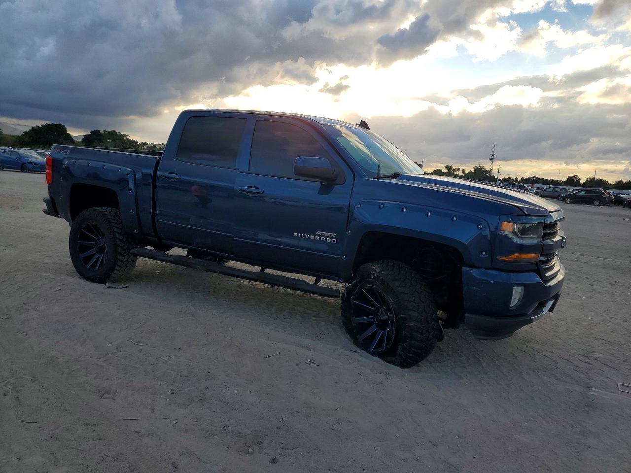2018 Chevrolet Silverado K1500 Lt - Фото 4