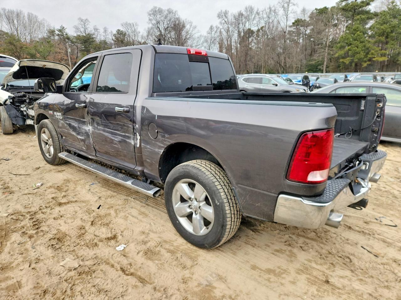 2017 Ram 1500 Slt - Image 2