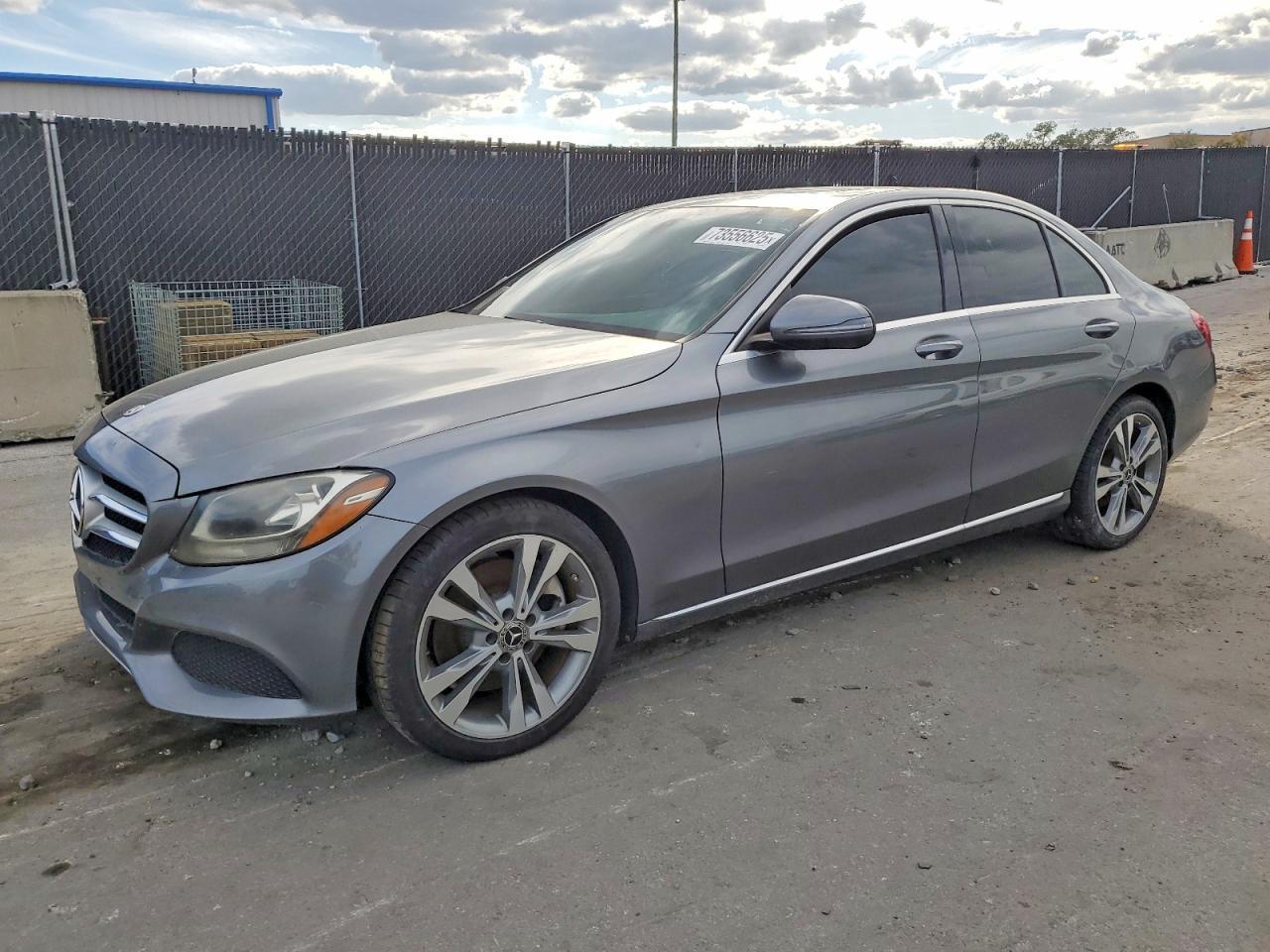 2018 Mercedes-Benz C 300