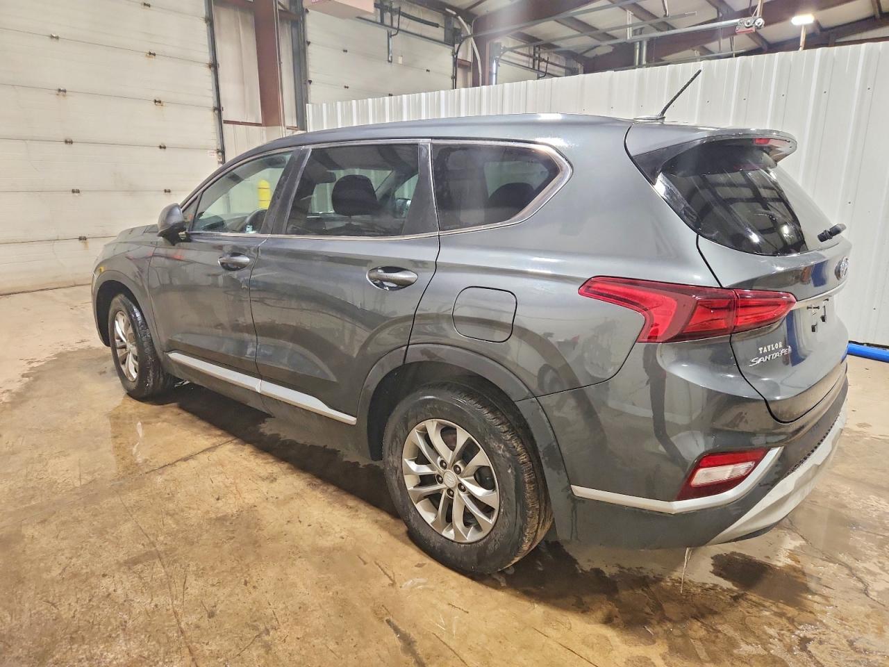 2020 Hyundai Santa Fe Se - Фото 2
