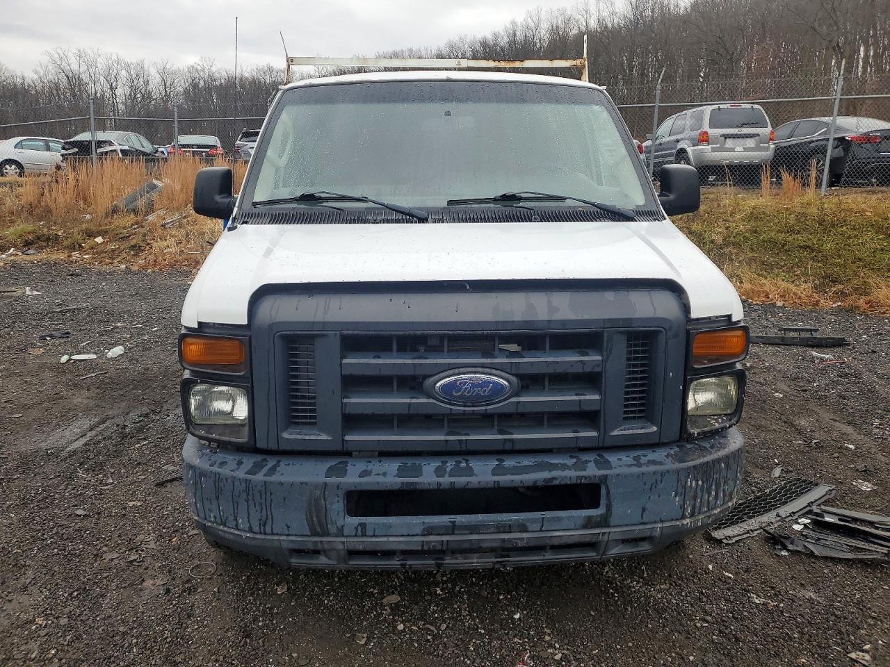 2014 Ford Econoline E250 Van - Image 5