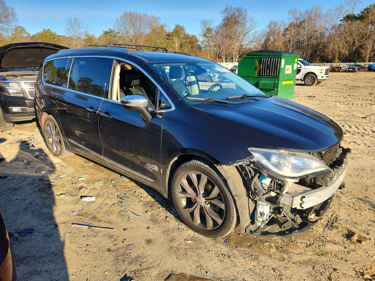 2018 Chrysler Pacifica Limited - Image 4
