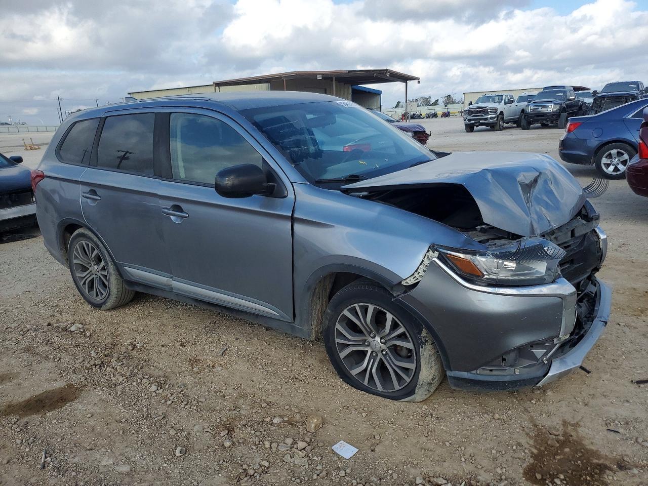 2018 Mitsubishi Outlander Es - Фото 4