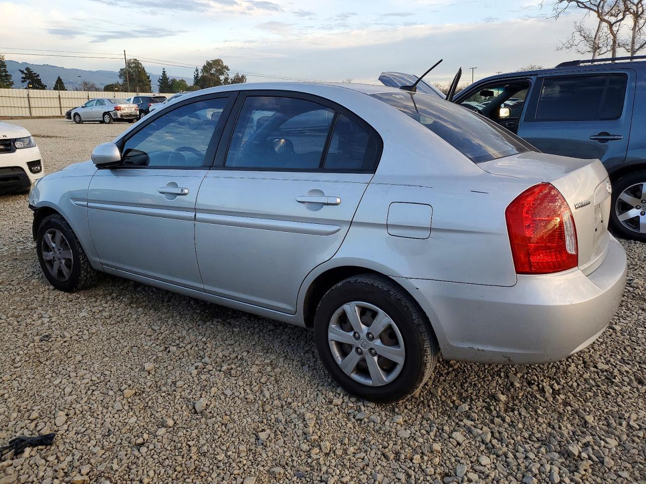 2010 Hyundai Accent Gls - Фото 2