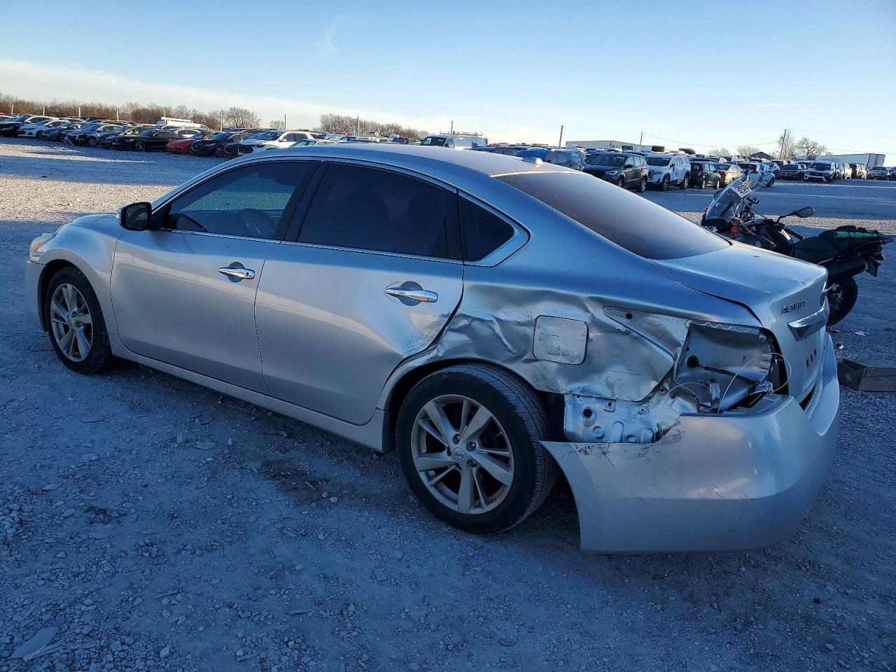 2014 Niss Altima - Image 2