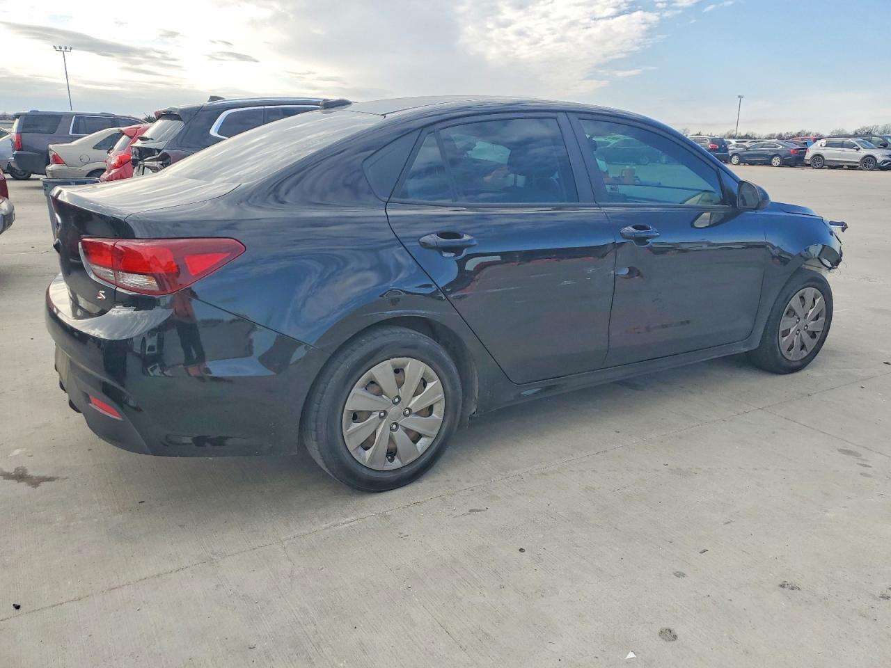 2019 Kia Rio S - Фото 3
