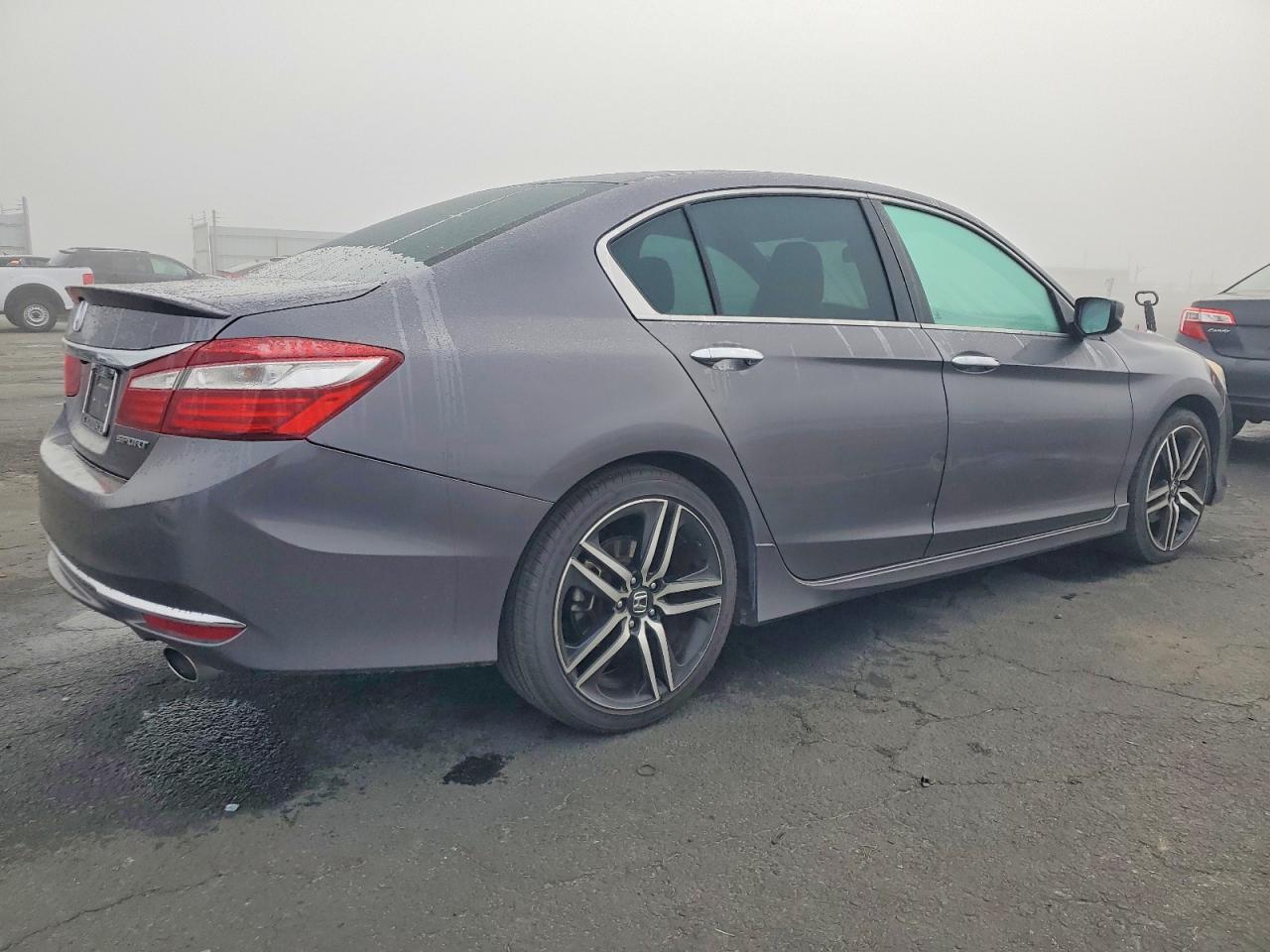 2017 Honda Accord Sport - Image 3