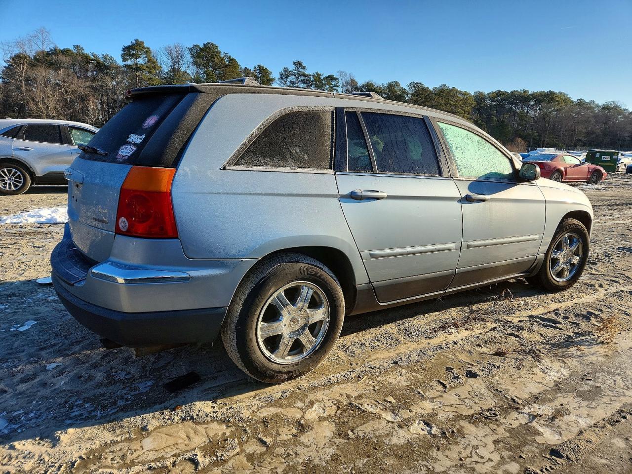 2005 Chrysler Pacifica Touring - Image 3
