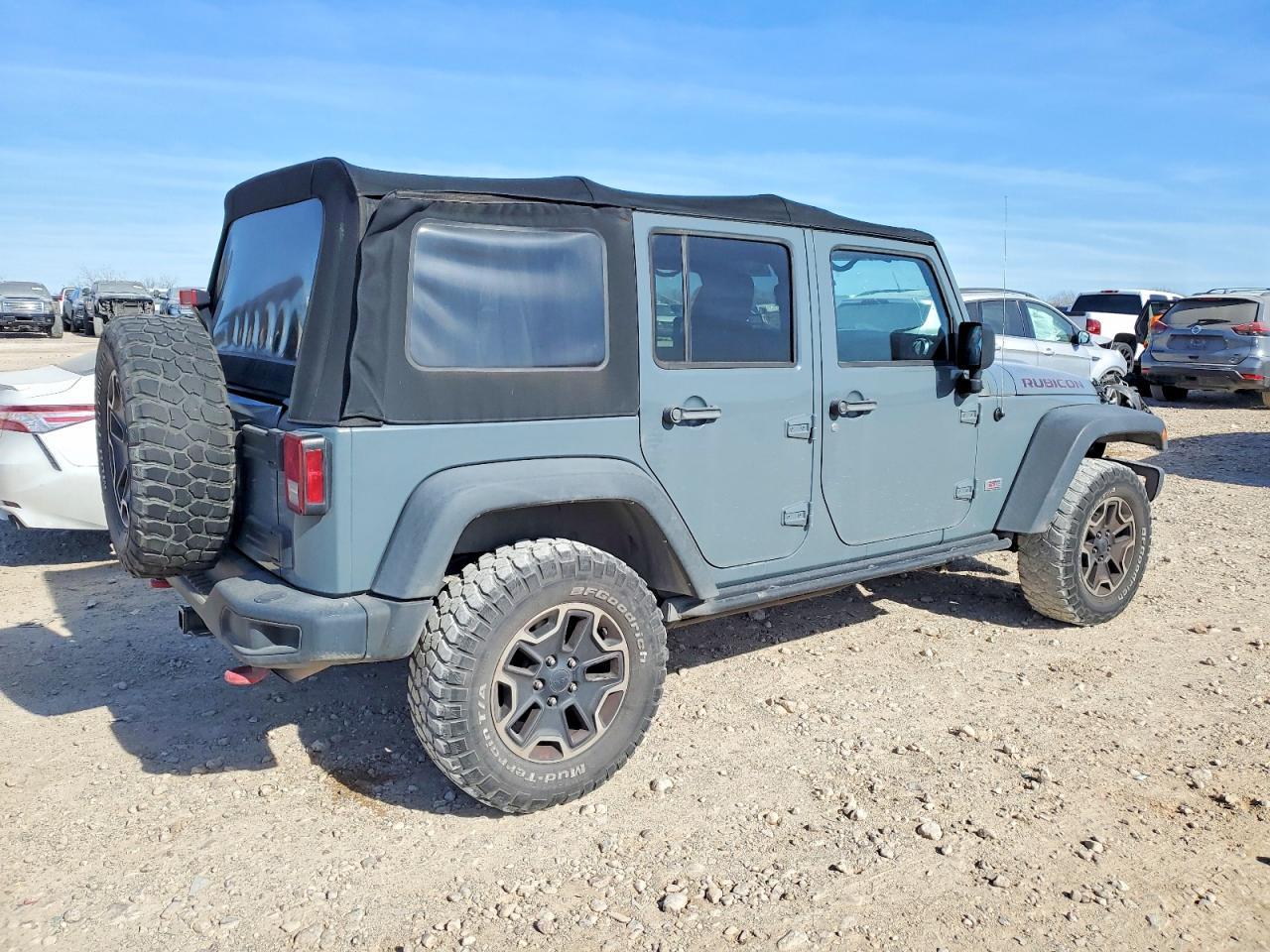 2013 Jeep Wrangler Unlimited Rubicon - Фото 3