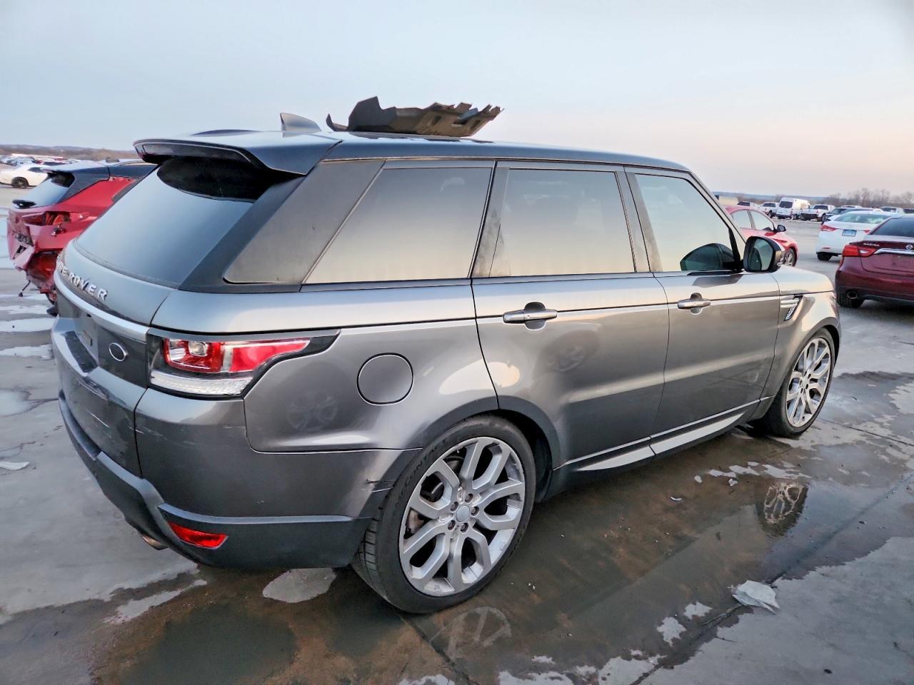 2017 Land Rover Range Rover Sport Hse - Image 3