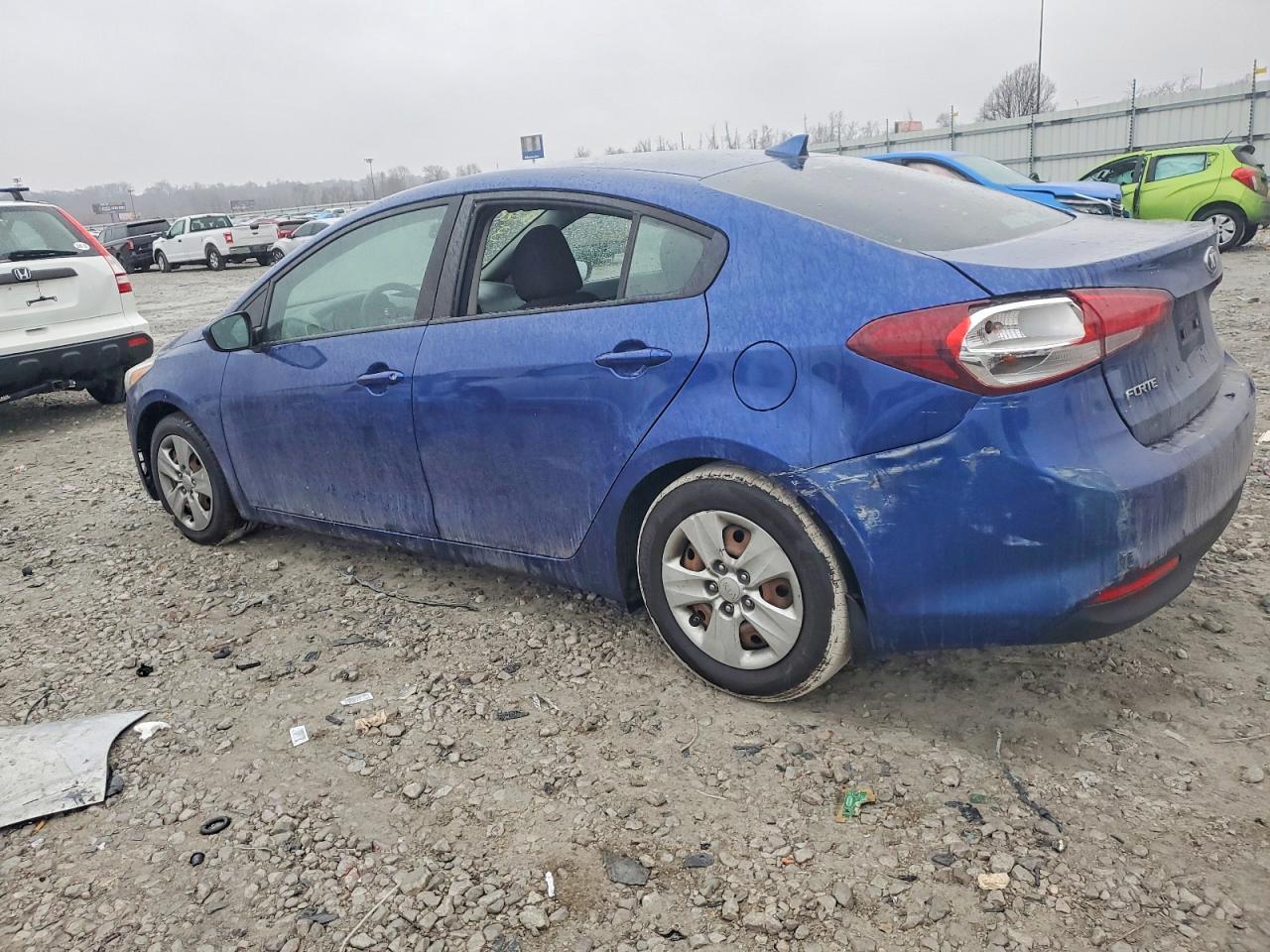 2017 Kia Forte Lx - Image 2