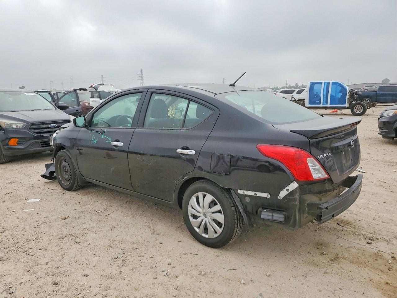 2019 Nissan Versa S - Фото 2