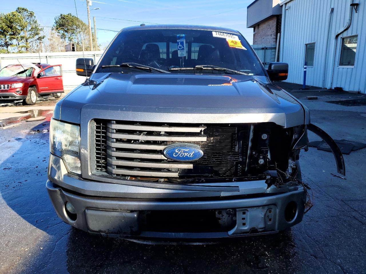 2011 Ford F150 Supercrew - Image 5