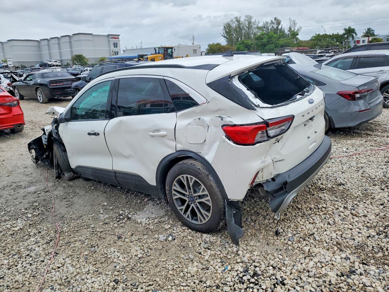 2022 Ford Escape Sel - Фото 2