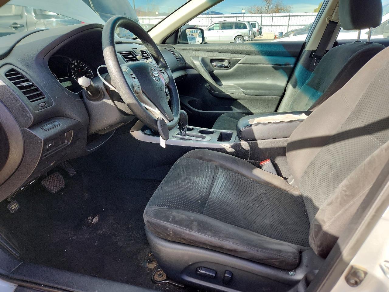 2015 Nissan Altima 2.5 S - Фото 7