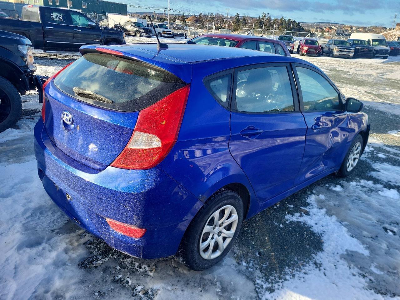 2014 Hyundai Accent Gls - Фото 3