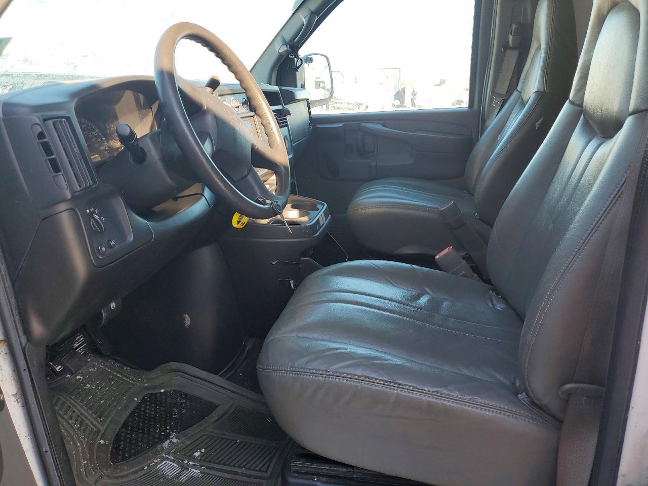 2006 Chevrolet Express Delivery Van - Фото 7