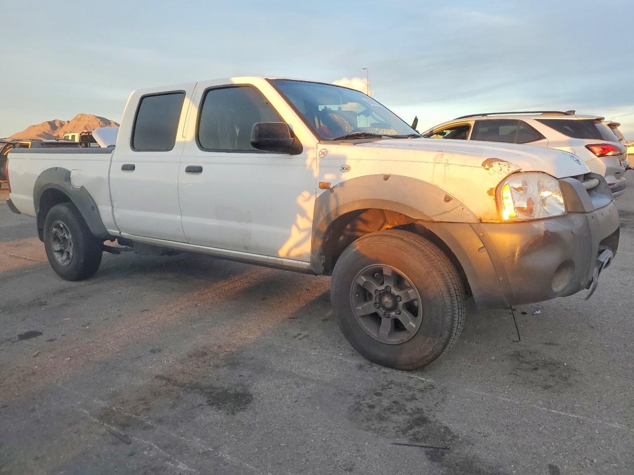 2002 Nissan Frontier Crew Cab Xe - Фото 4
