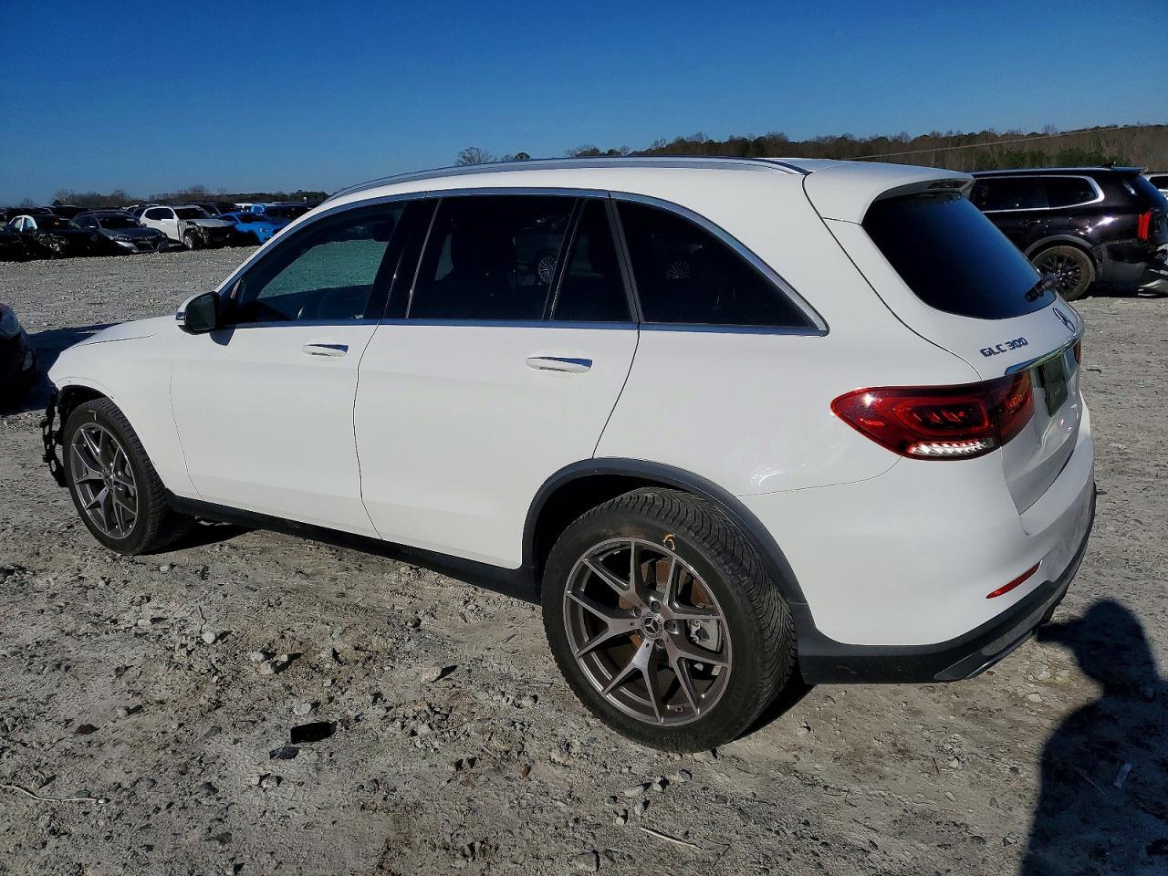 2020 Mercedes-Benz Glc 300 - Image 2