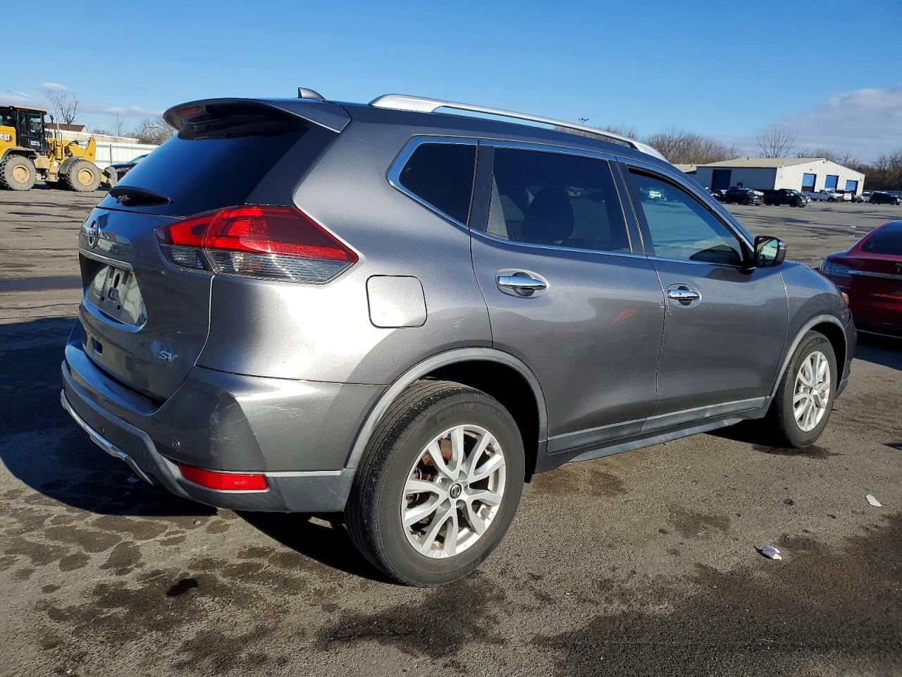 2020 Nissan Rogue S - Фото 3