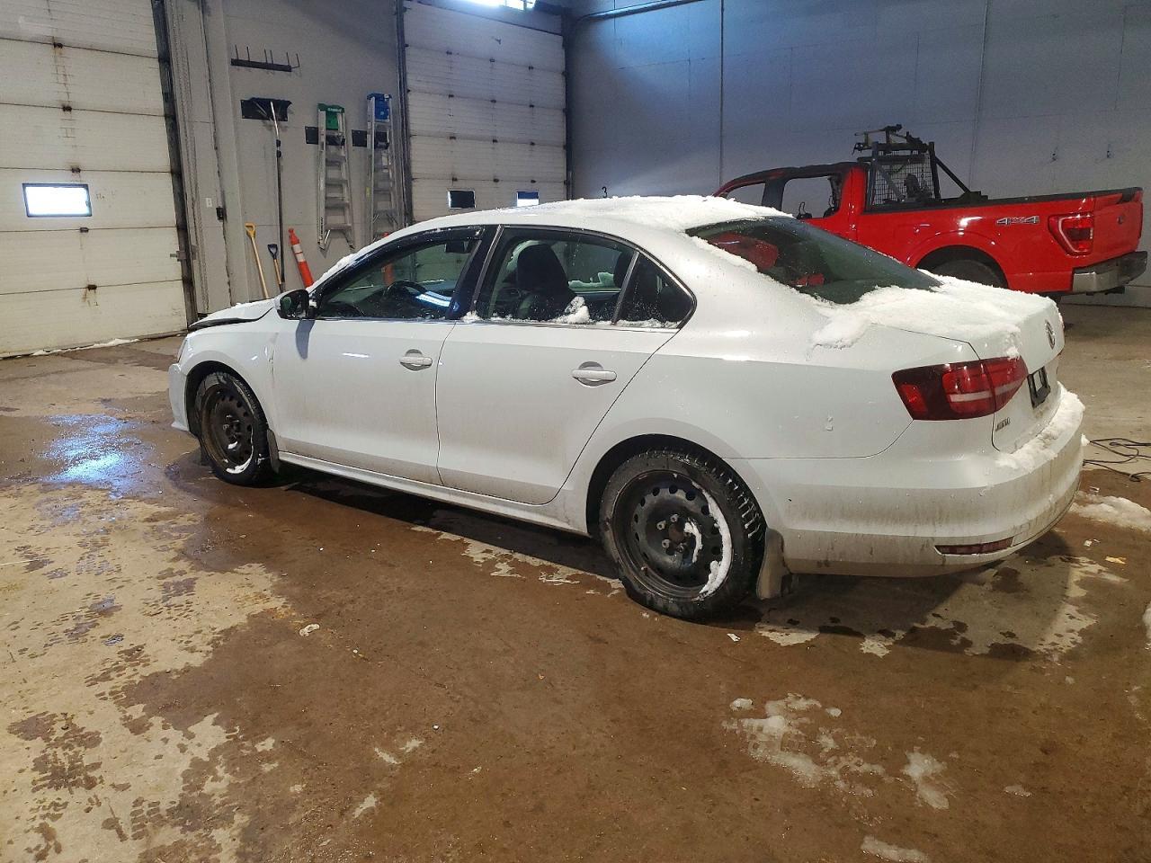 2017 Volkswagen Jetta 1.8 Tsi 4Dr - Image 2