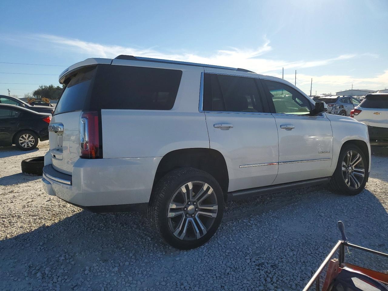 2020 GMC Yukon Denali - Фото 3