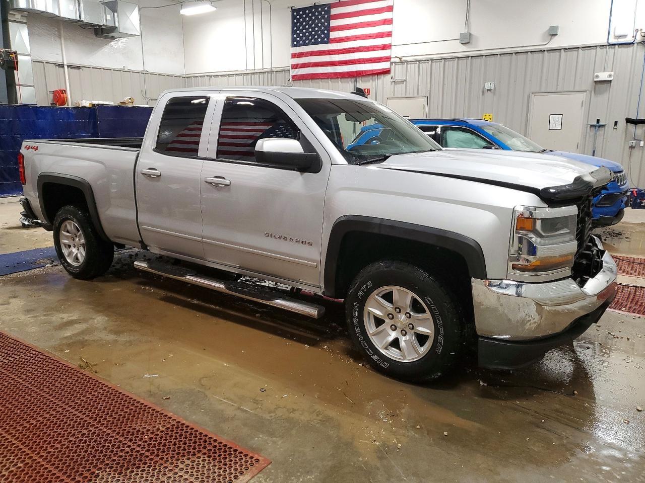 2018 Chevrolet Silverado K1500 Lt - Image 4