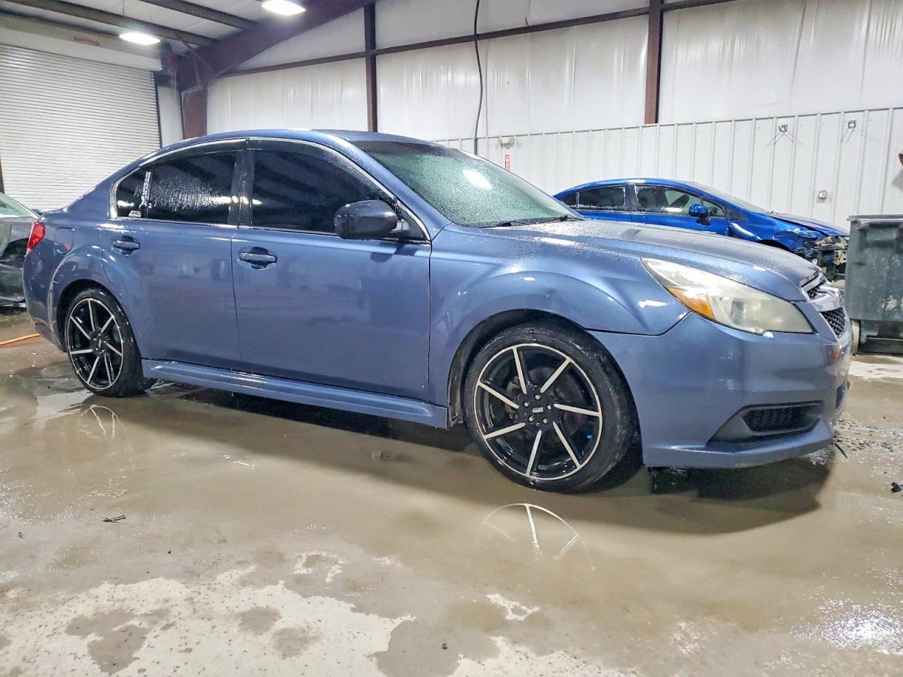 2013 Subaru Legacy 2.5I Premium - Фото 4