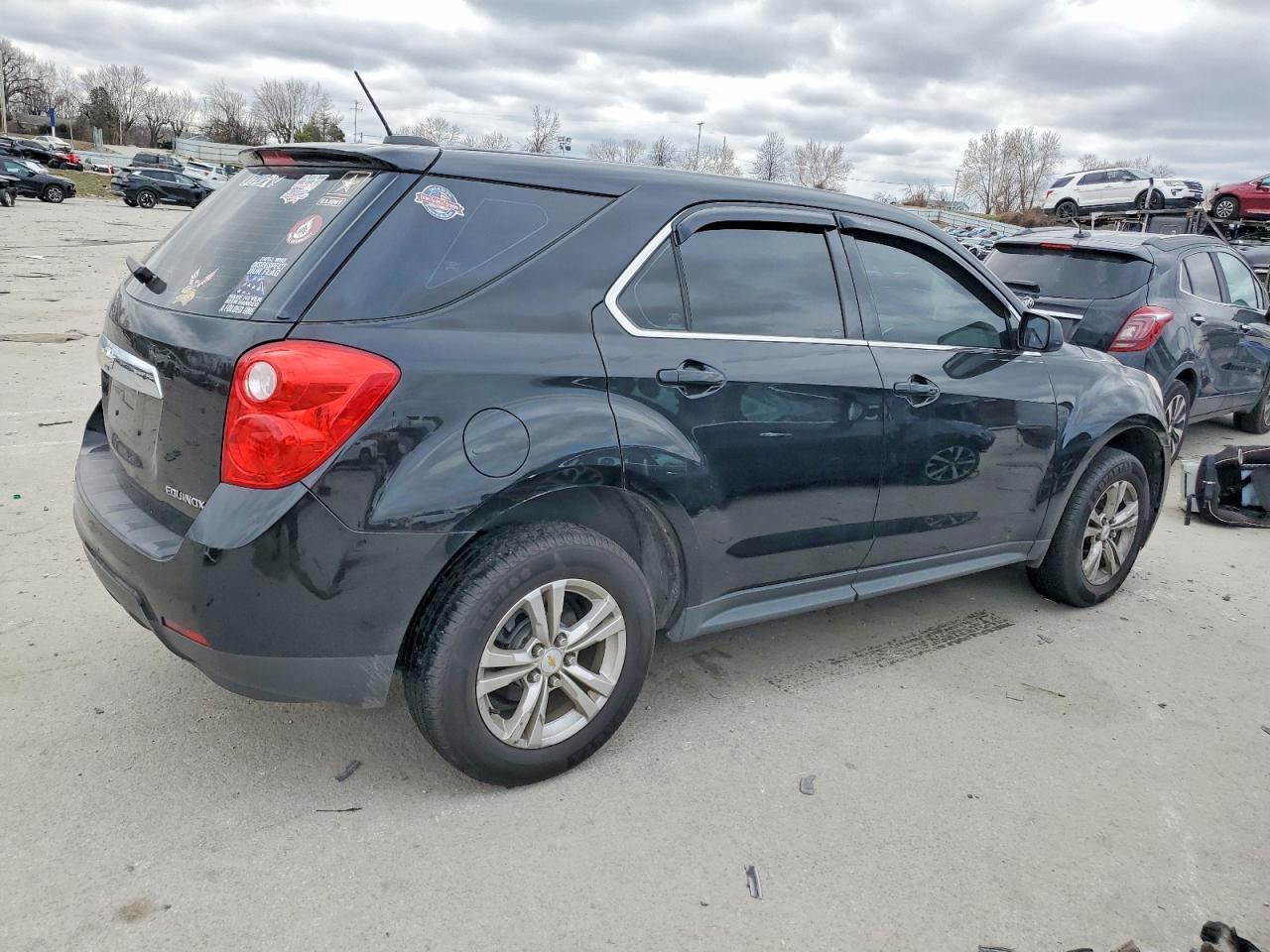 2015 Chevrolet Equinox Ls - Фото 3