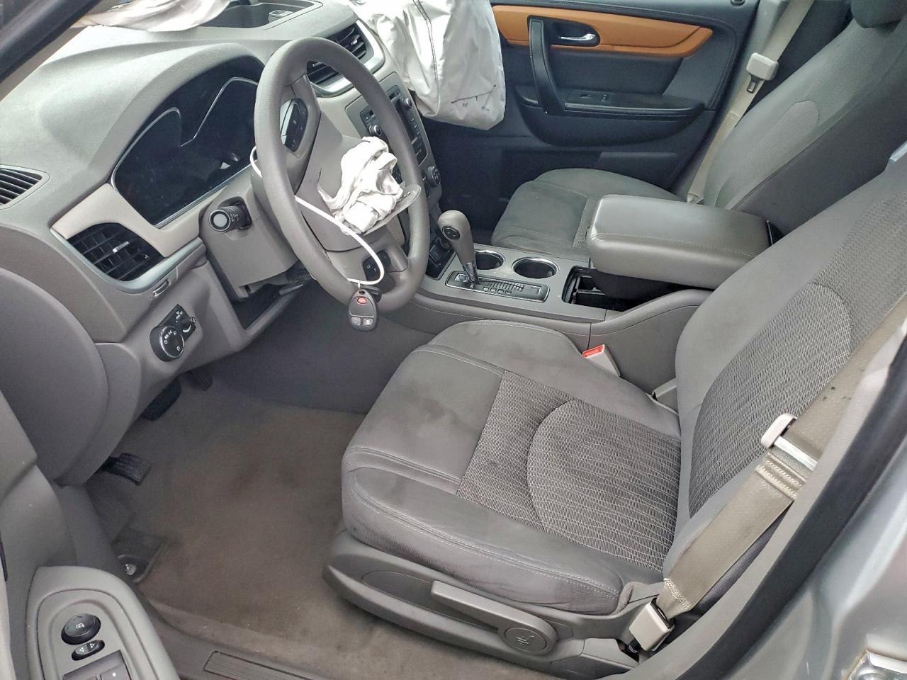 2016 Chevrolet Traverse Ls - Фото 7