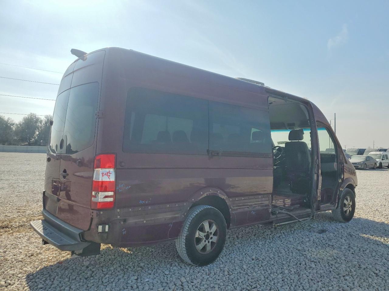 2015 Mercedes-Benz Sprinter 2500 - Image 3