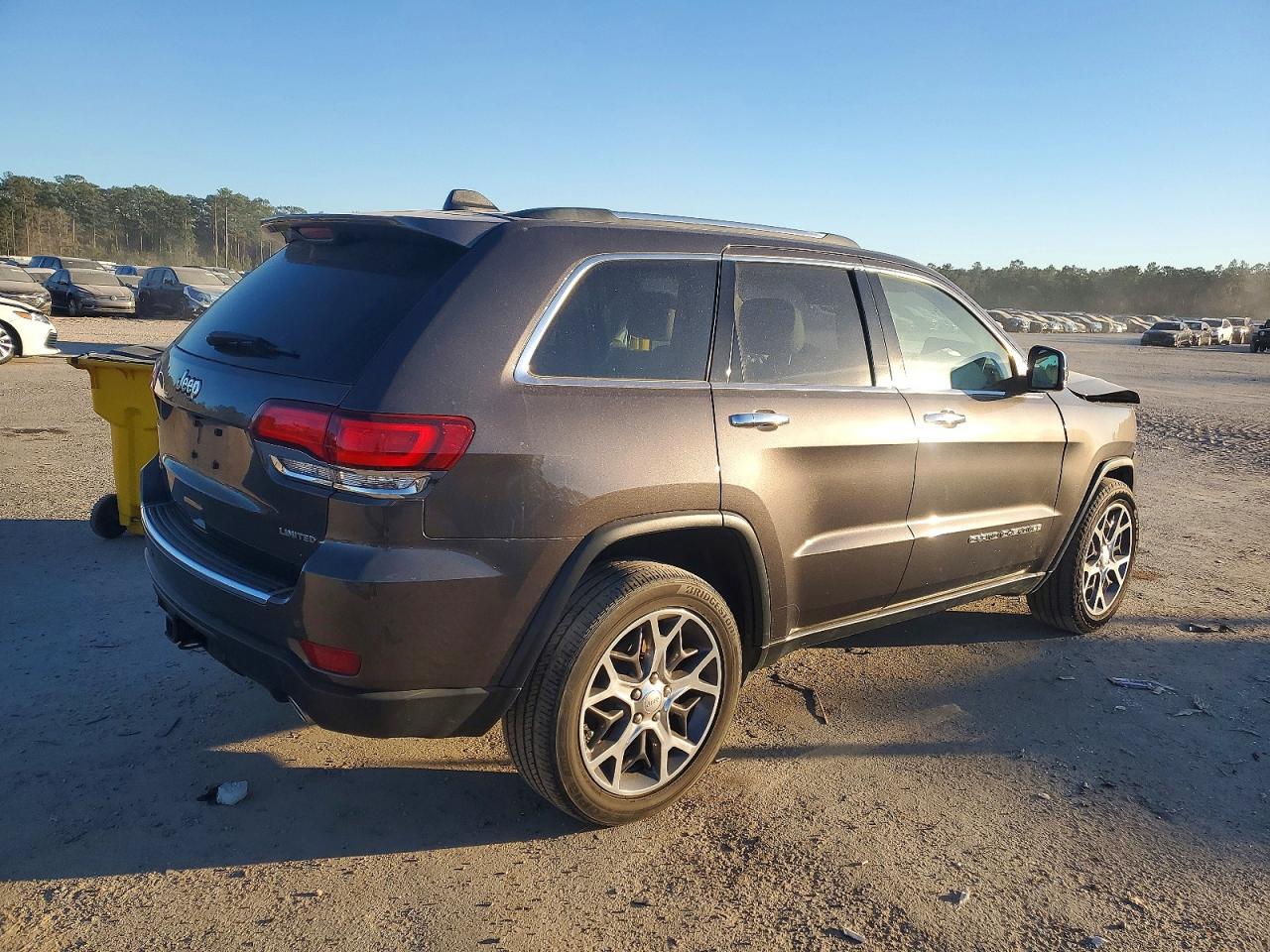 2021 Jeep Grand Cherokee Limited - Фото 3