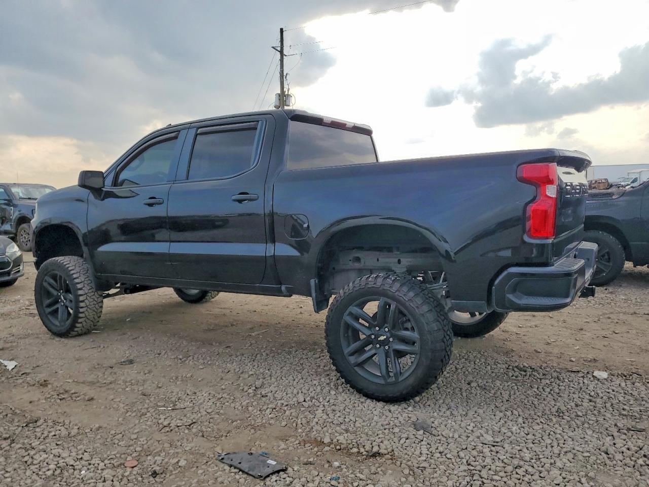 2020 Chevrolet Silverado C1500 Custom - Фото 2