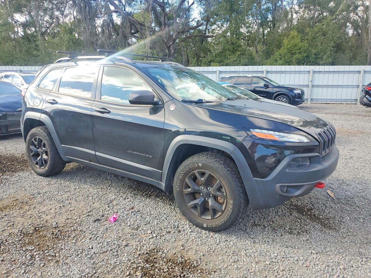 2016 Jeep Cherokee - Image 4