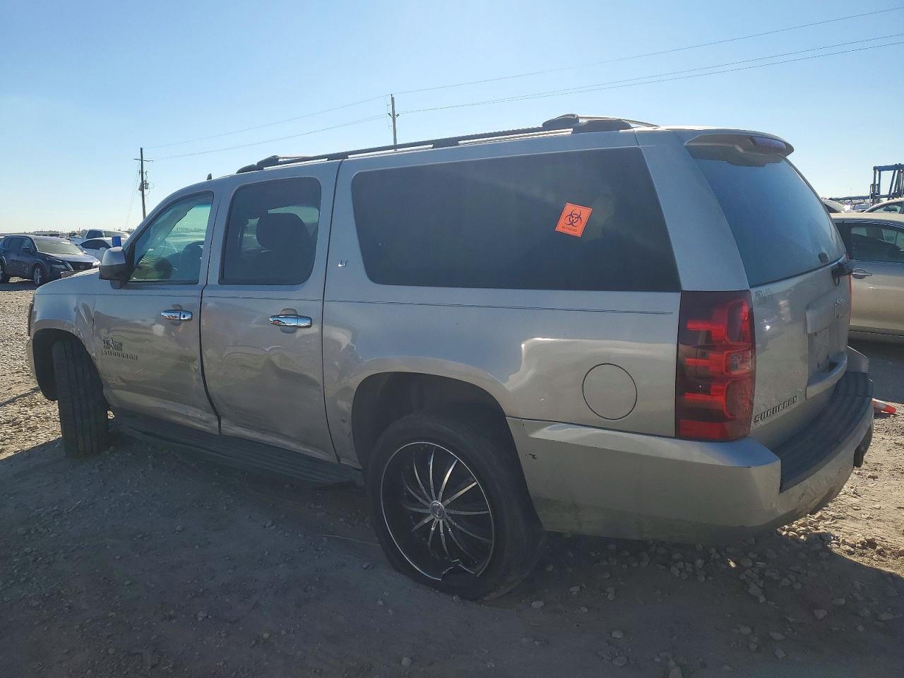 2007 Chevrolet Suburban C1500 - Фото 2