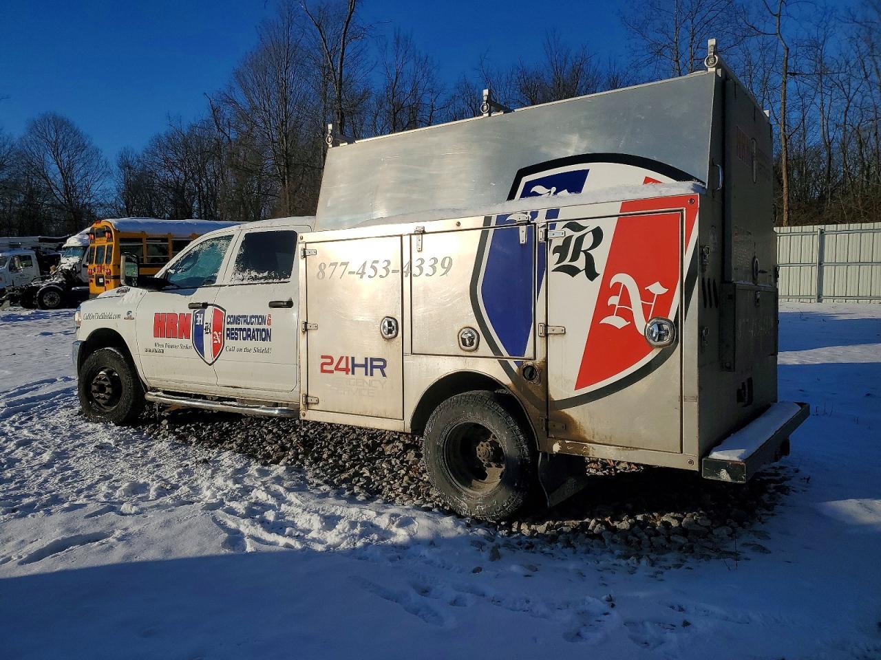 2020 Ram 3500 Utility / Service Truck - Image 2