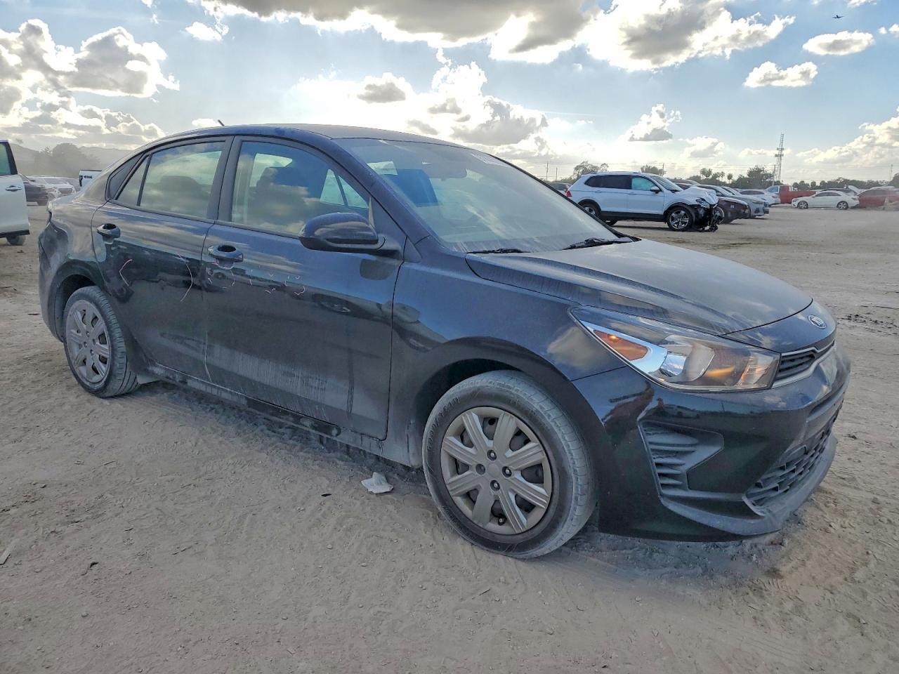 2021 Kia Rio Lx - Фото 4