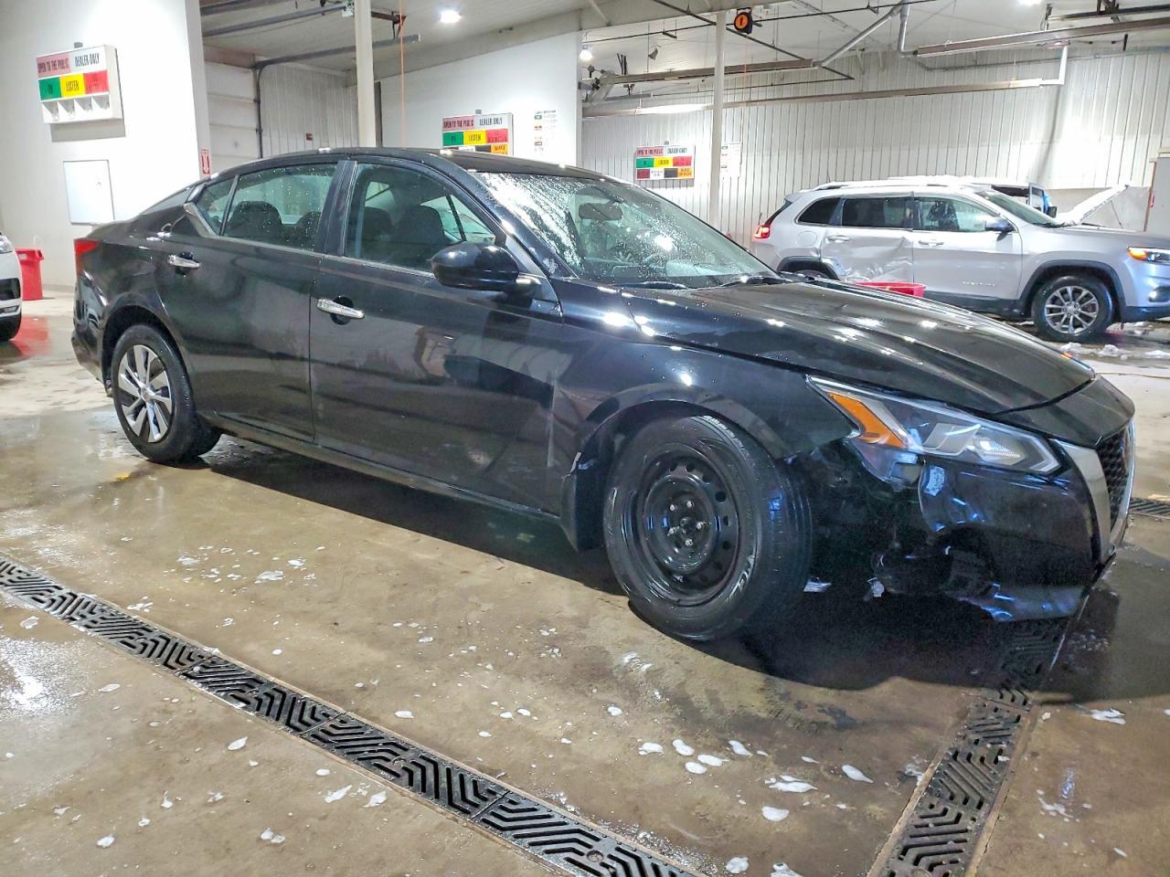 2019 Nissan Altima S - Image 4
