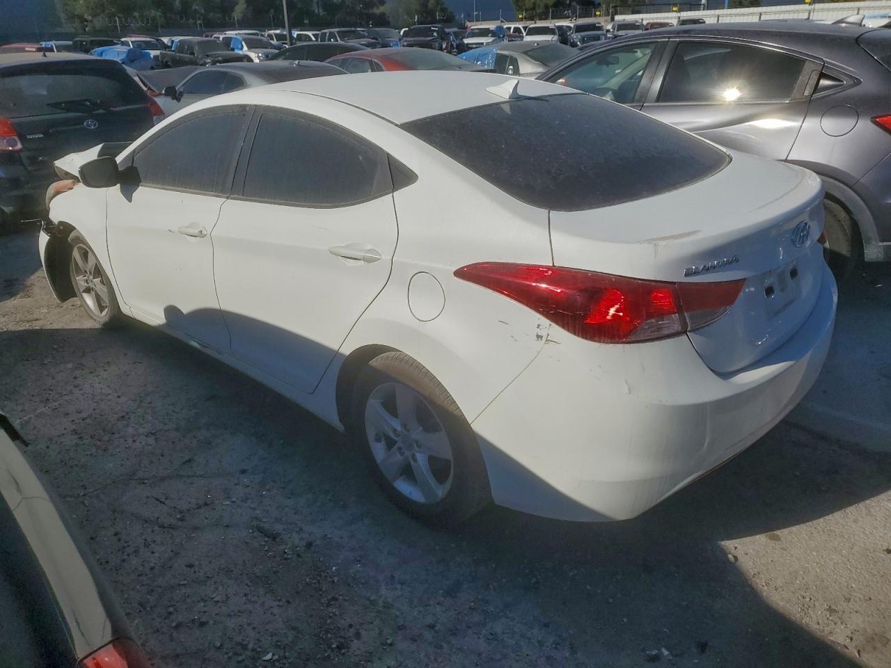 2012 Hyundai Elantra Gls - Фото 2