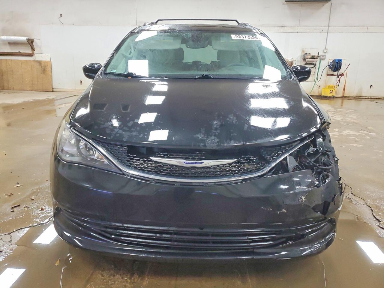 2020 Chrysler Voyager Lxi - Фото 5