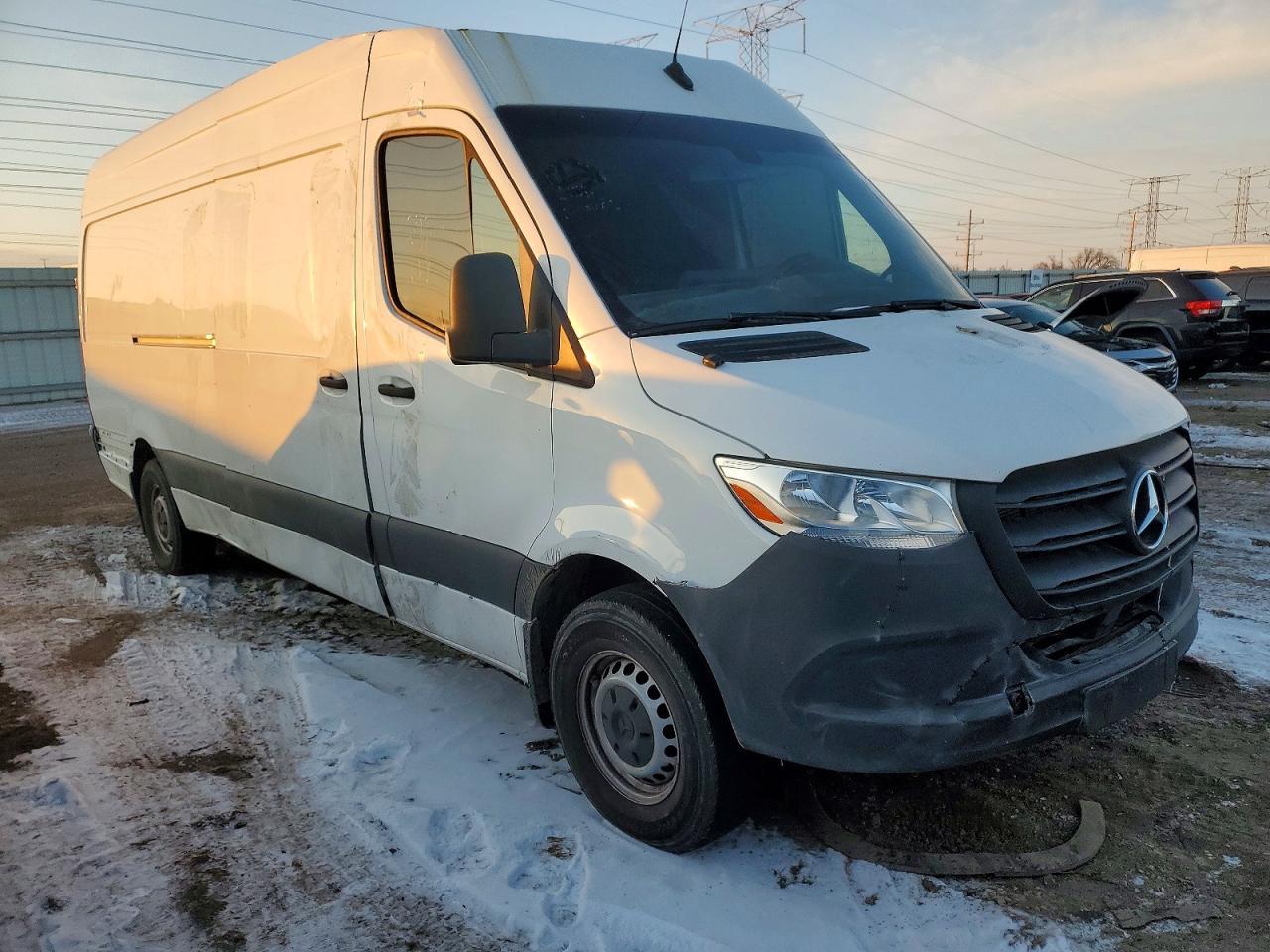 2021 Mercedes-Benz Sprinter 2500 - Фото 4